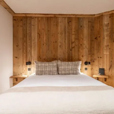 3bdr Alpine Luxury In Courchevel- If You Want To Book, Please Contact On Wh-ats-app - 0034-605-434-371 !!!!